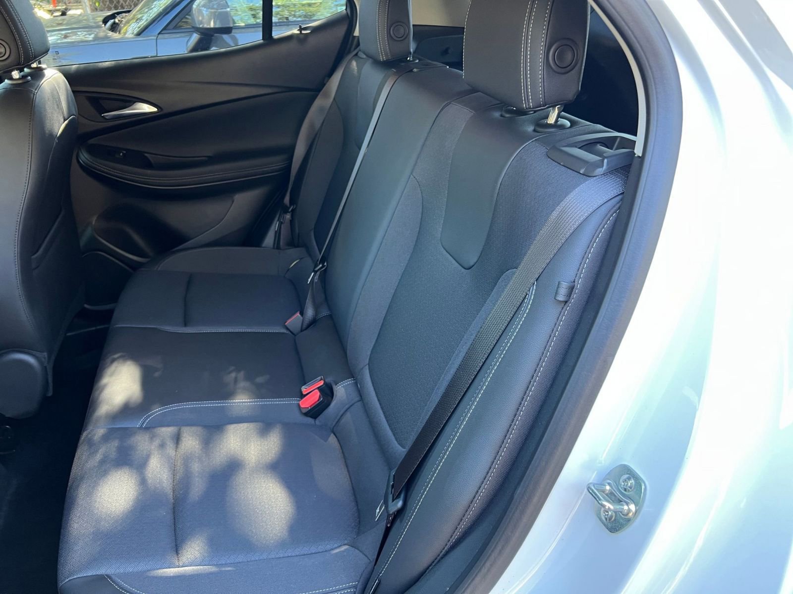 Thumbnail: 2025 Buick Encore GX - 32