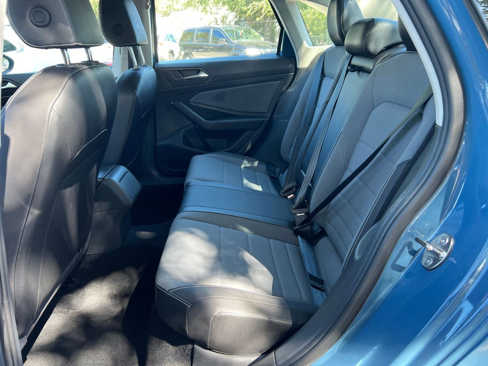 Thumbnail: 2025 Volkswagen Jetta - 33