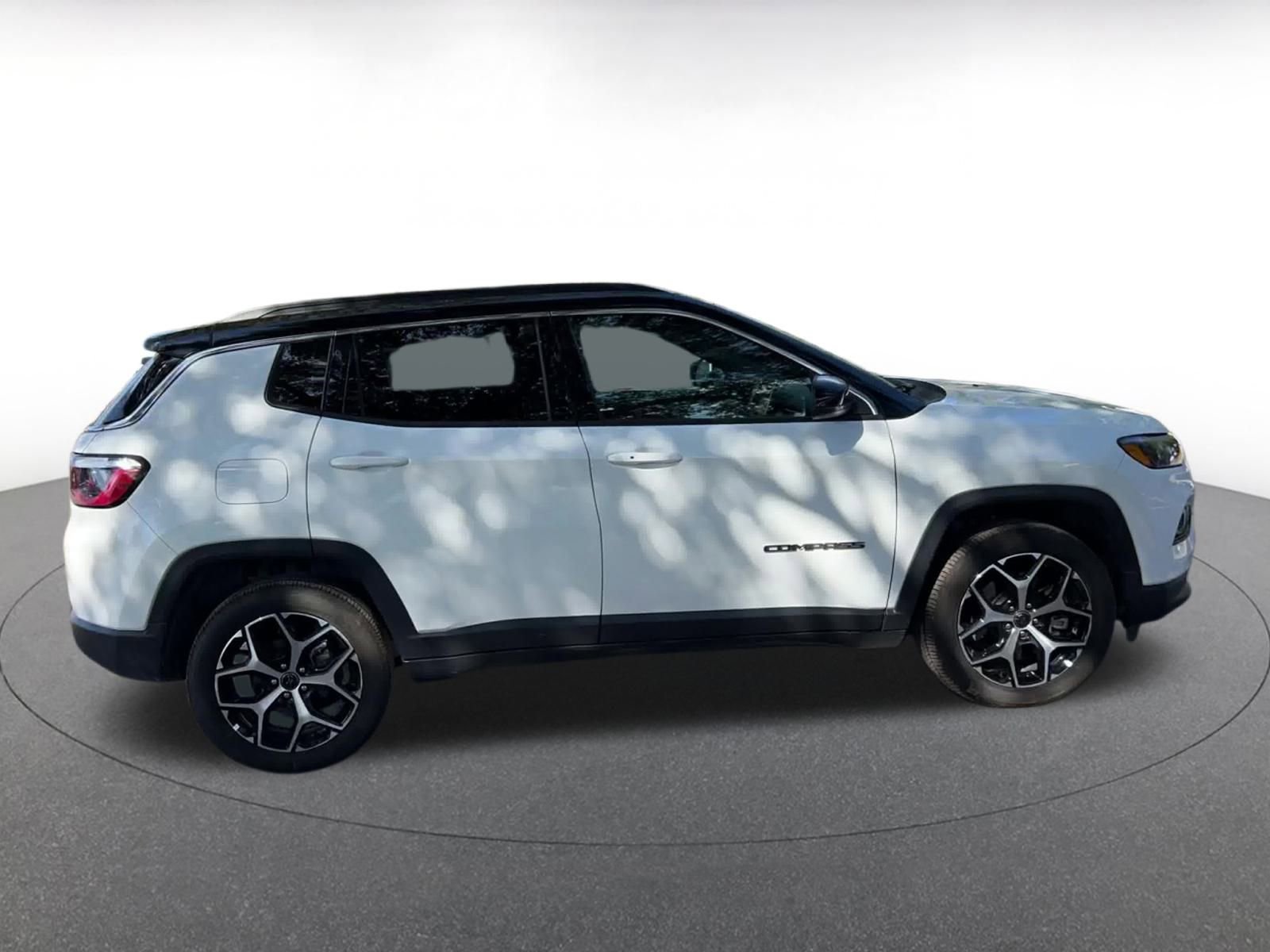 Thumbnail: 2025 Jeep Compass - 16