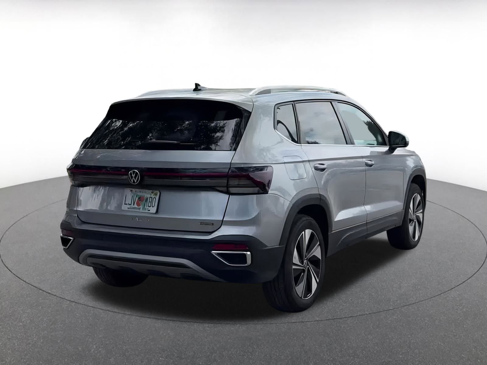 Thumbnail: 2025 Volkswagen Taos - 14