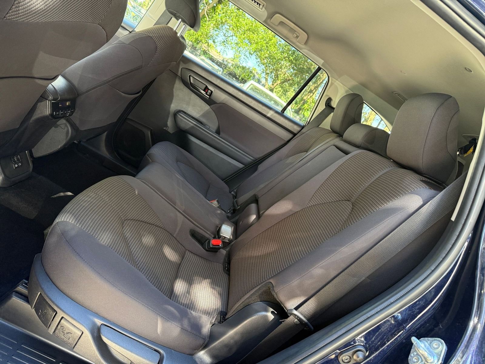 Thumbnail: 2025 Toyota Highlander - 20