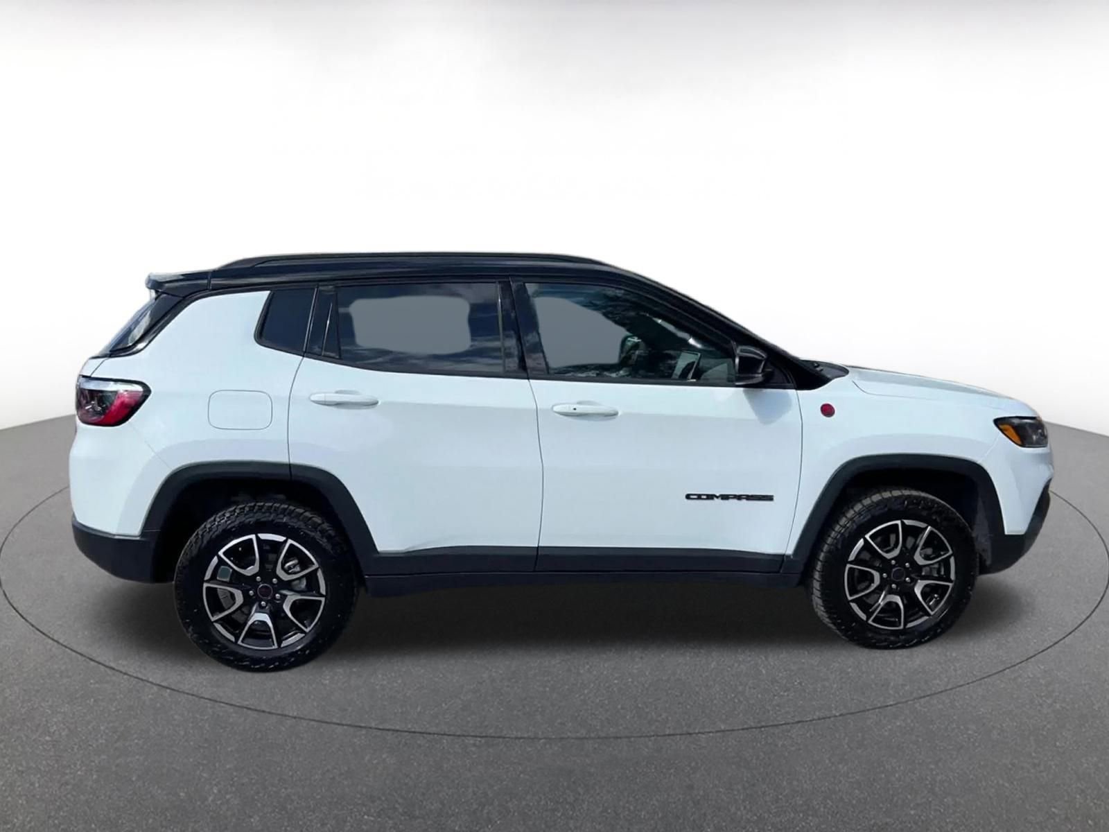 Thumbnail: 2025 Jeep Compass - 16
