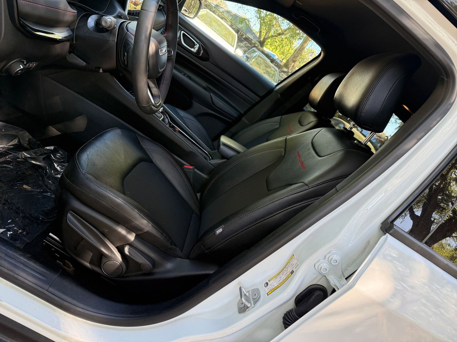 Thumbnail: 2025 Jeep Compass - 24