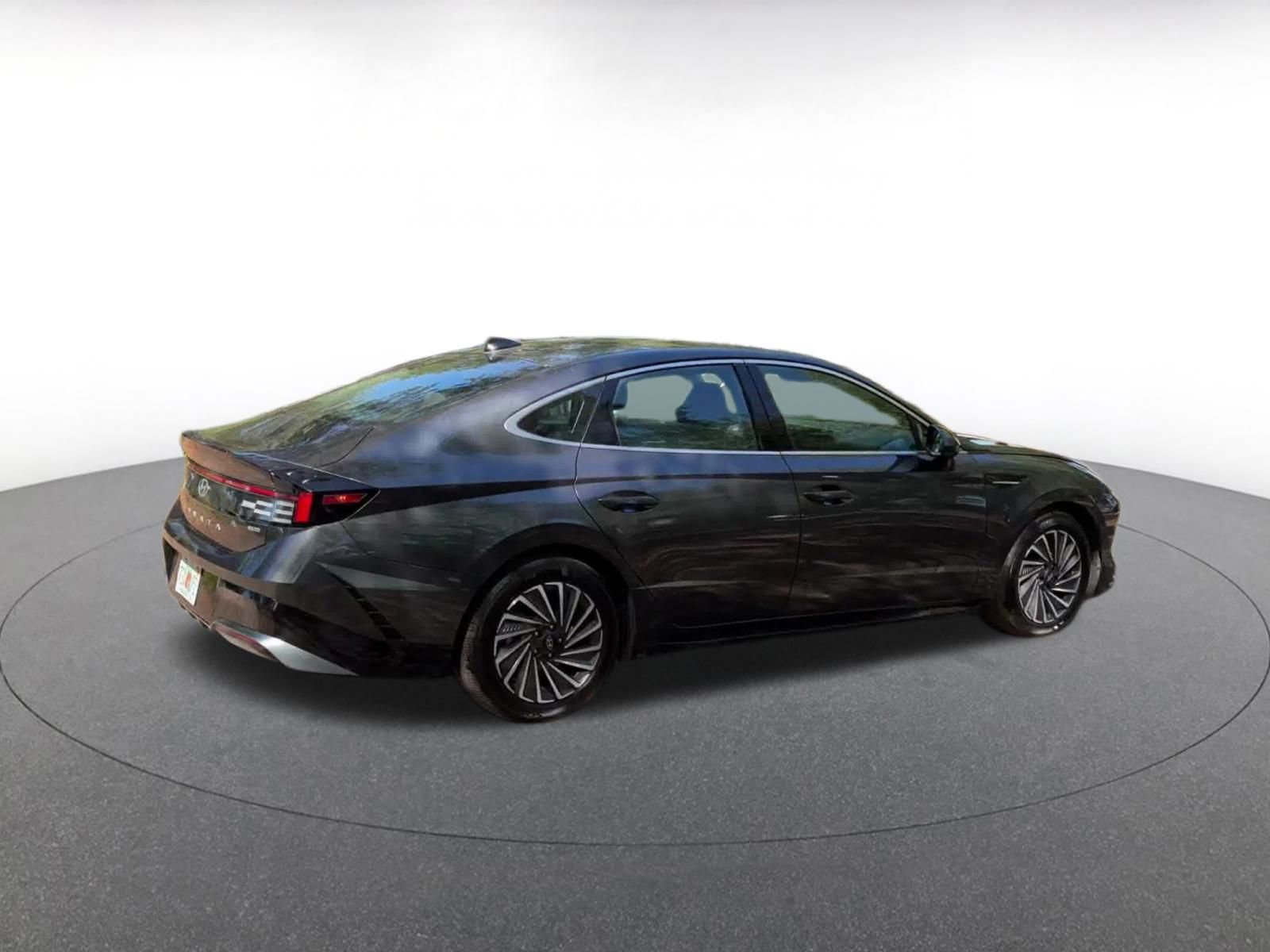 Thumbnail: 2025 Hyundai Sonata - 14