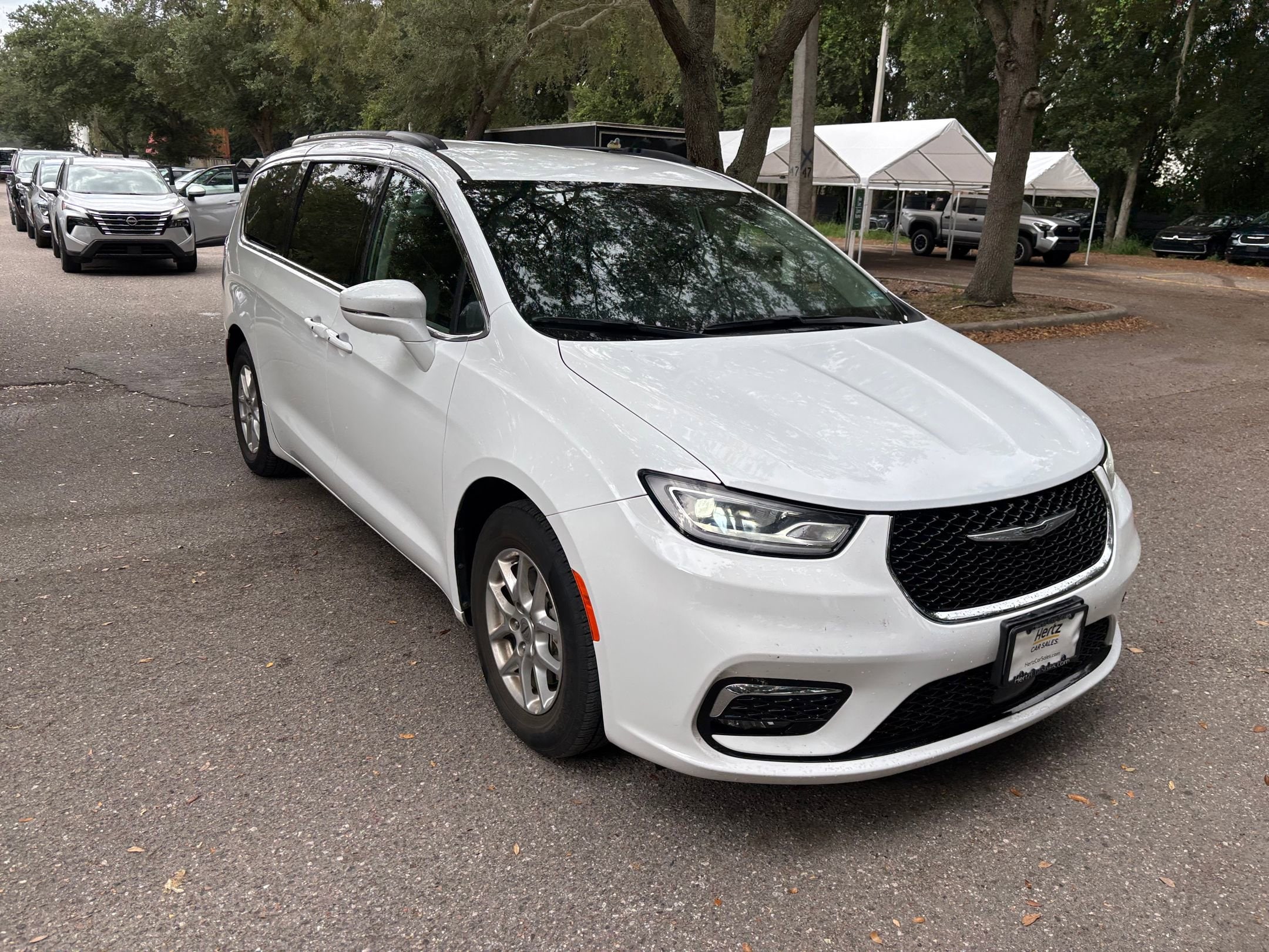 Thumbnail: 2022 Chrysler Pacifica - 12