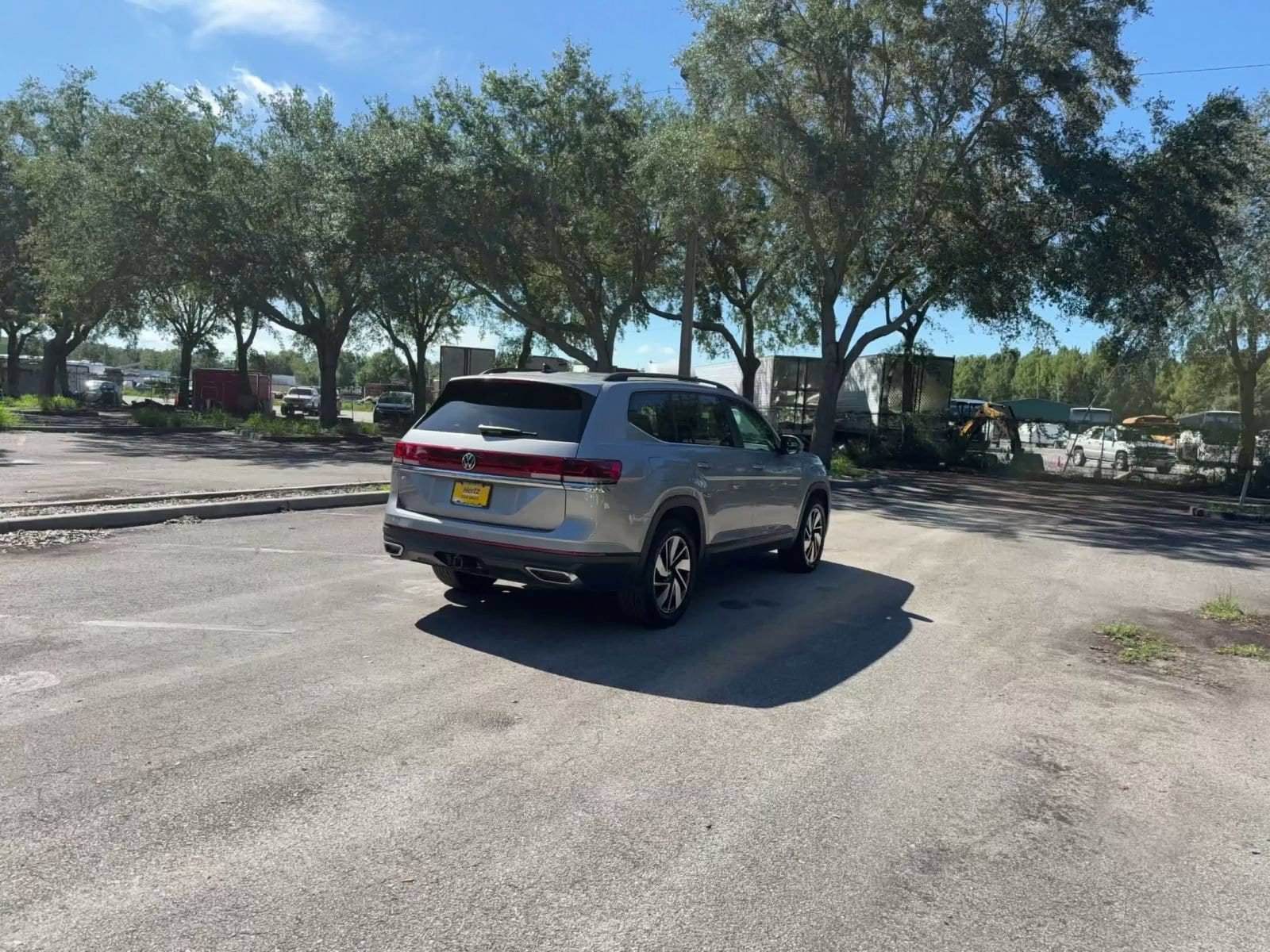 Thumbnail: 2026 Volkswagen Atlas - 13