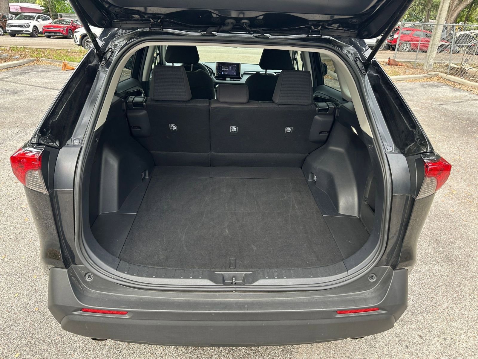 Thumbnail: 2025 Toyota RAV4 - 24