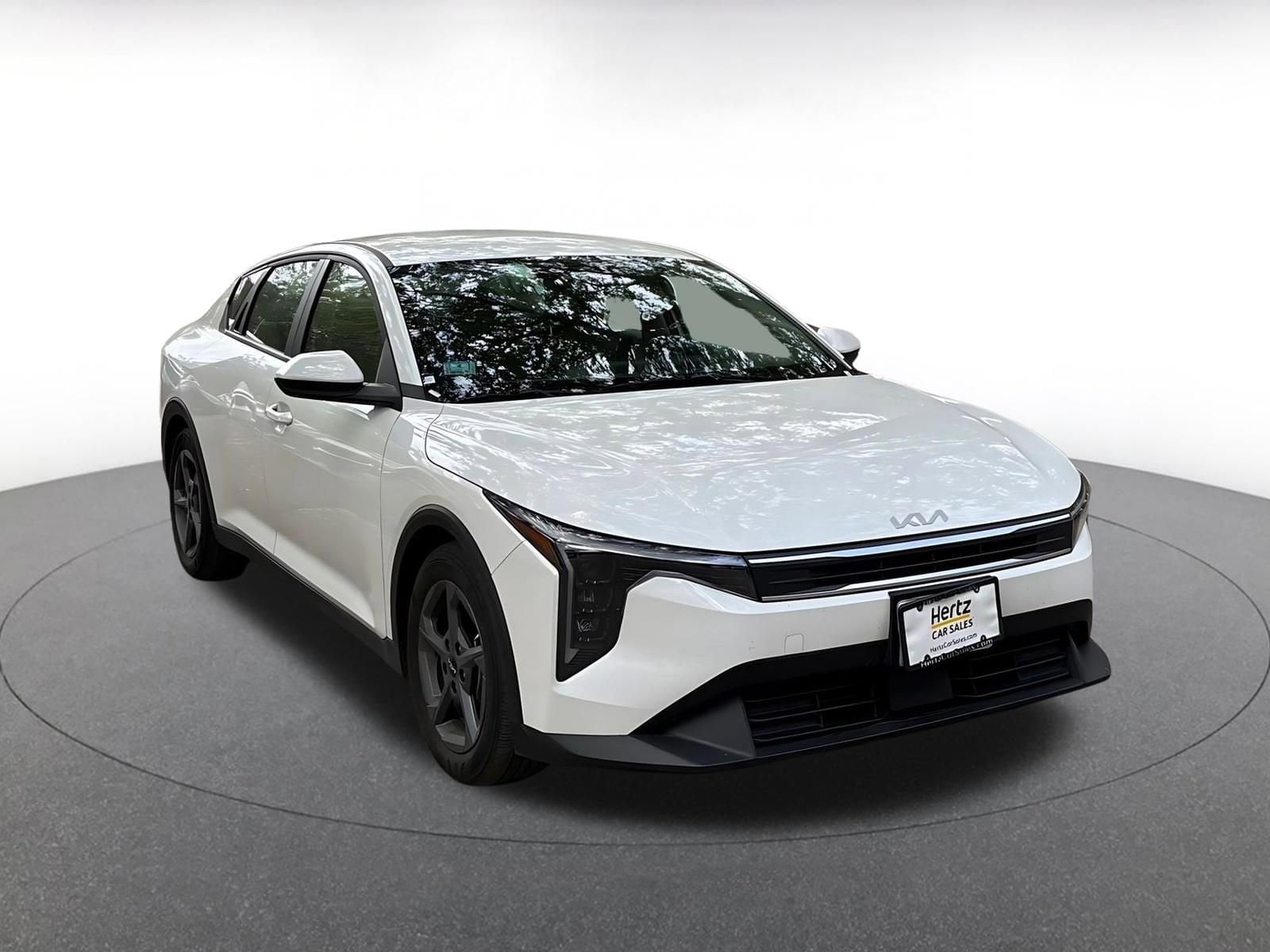 Thumbnail: 2025 Kia K4 - 1