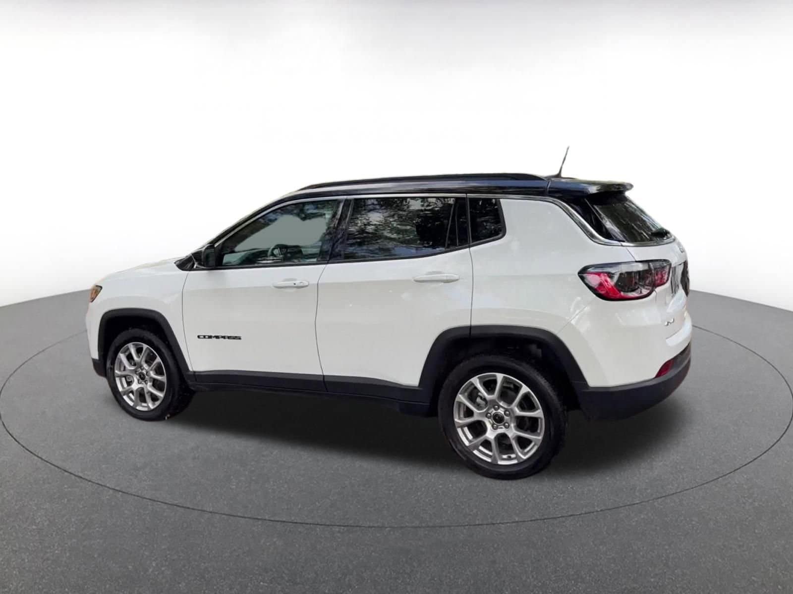 Thumbnail: 2025 Jeep Compass - 11