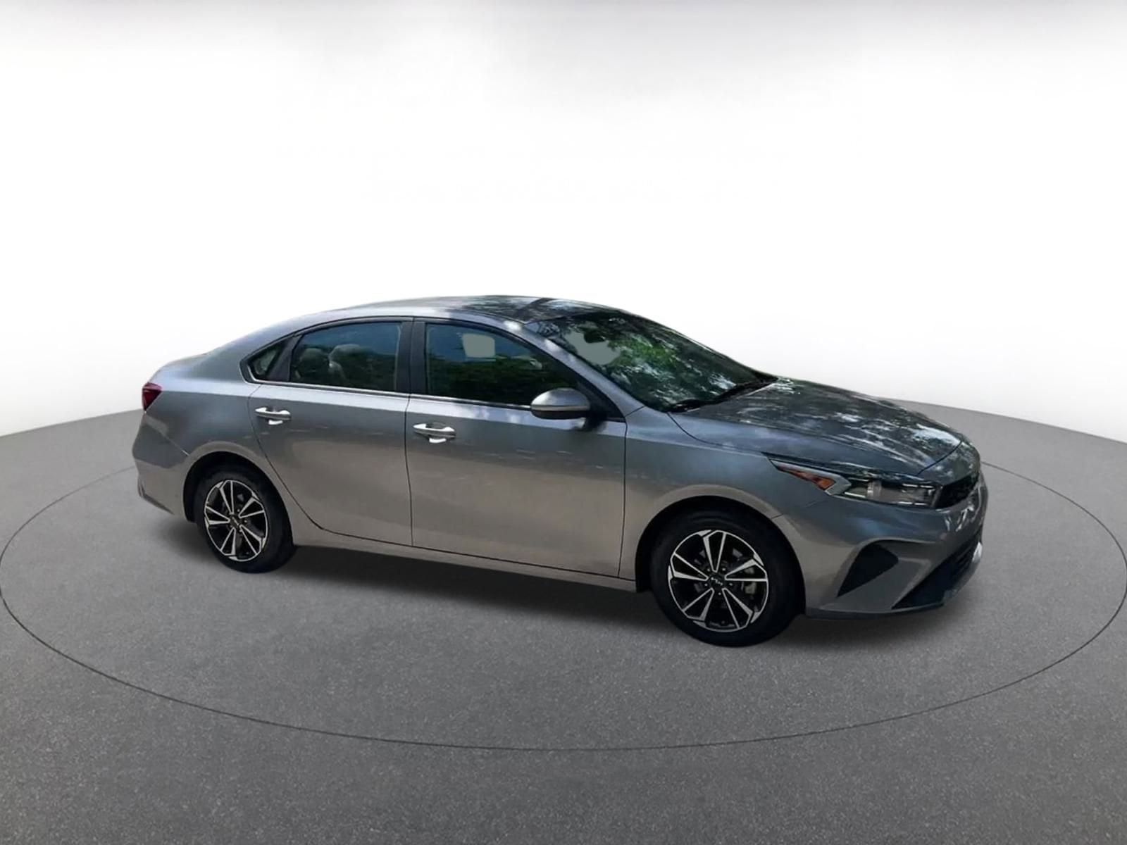 Thumbnail: 2024 Kia Forte - 2