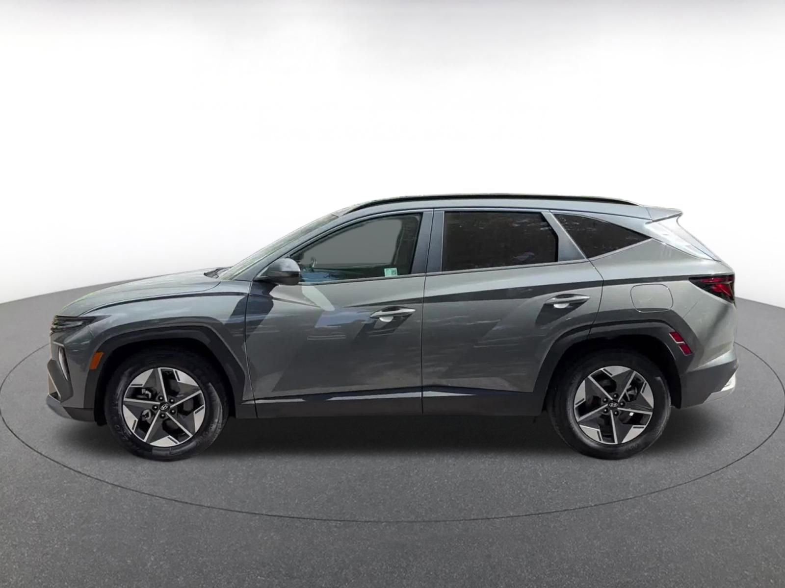 Thumbnail: 2025 Hyundai Tucson - 9