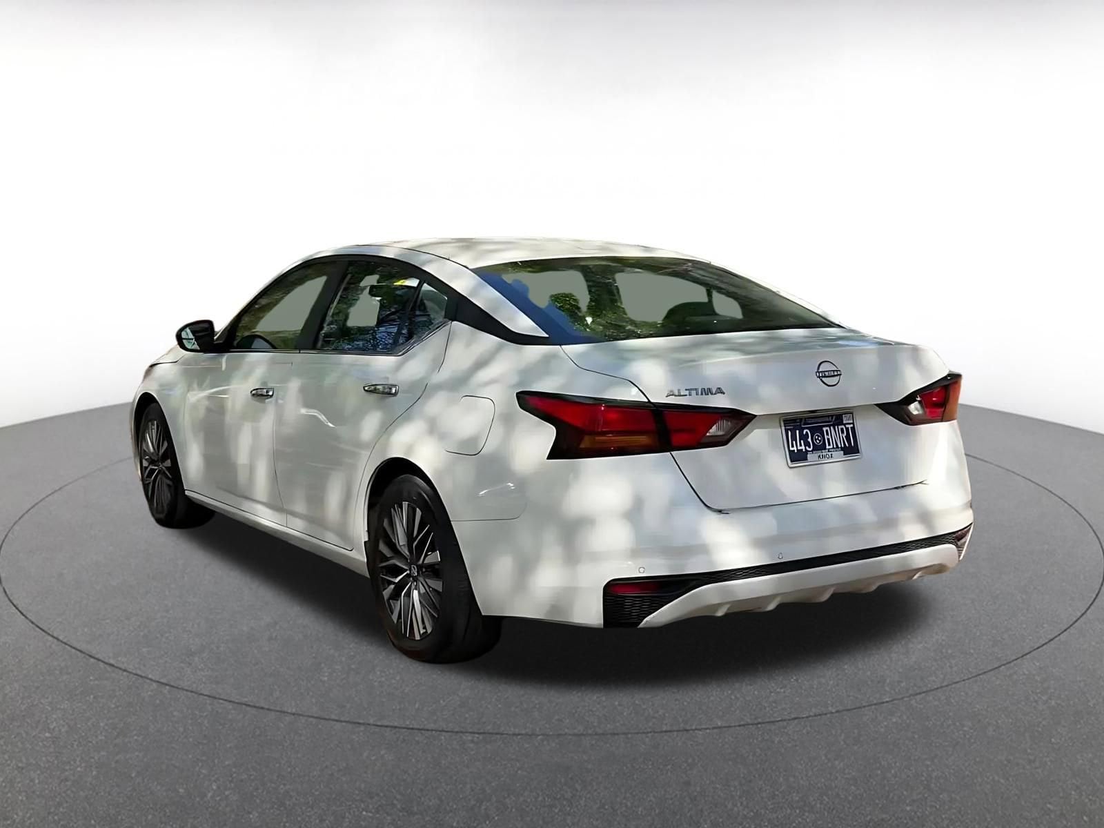 Thumbnail: 2025 Nissan Altima - 11