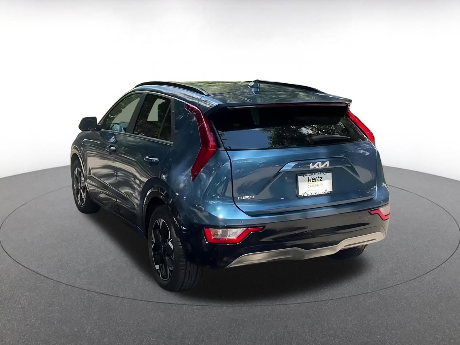 Thumbnail: 2023 Kia Niro - 11