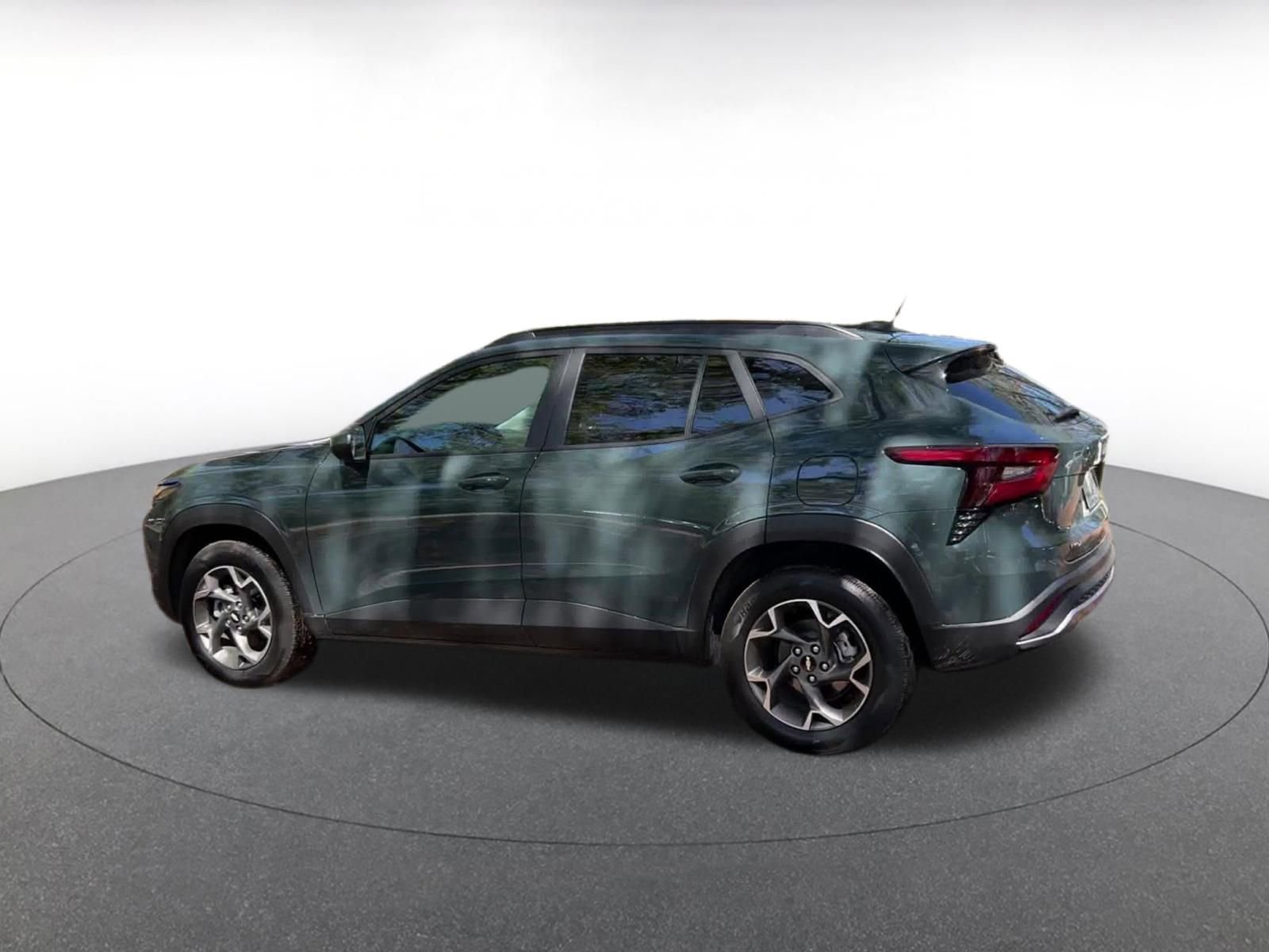 Thumbnail: 2025 Chevrolet Trax - 10