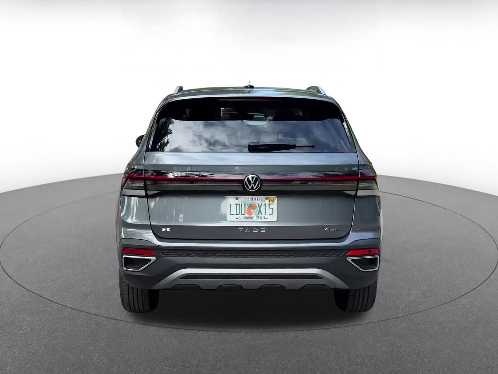 Thumbnail: 2025 Volkswagen Taos - 12