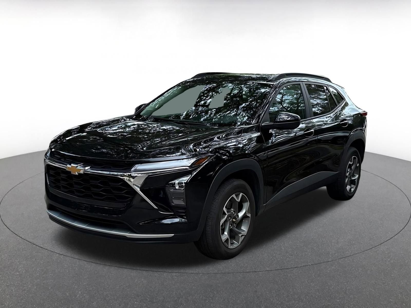 Thumbnail: 2025 Chevrolet Trax - 4