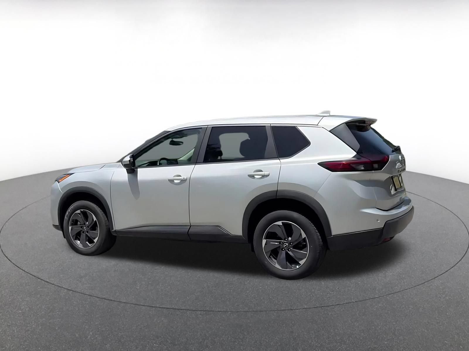Thumbnail: 2025 Nissan Rogue - 10