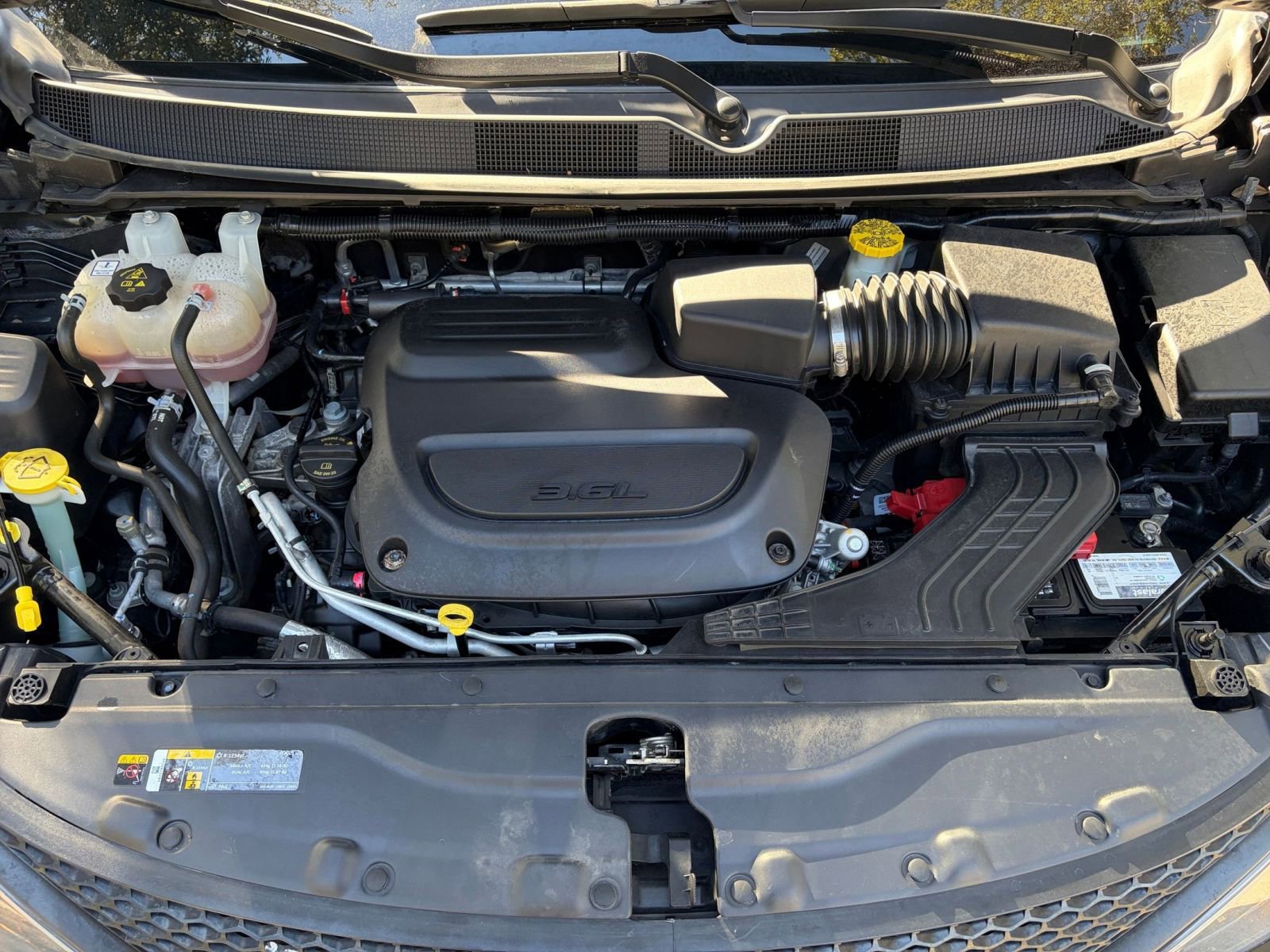 Thumbnail: 2023 Chrysler Voyager - 32