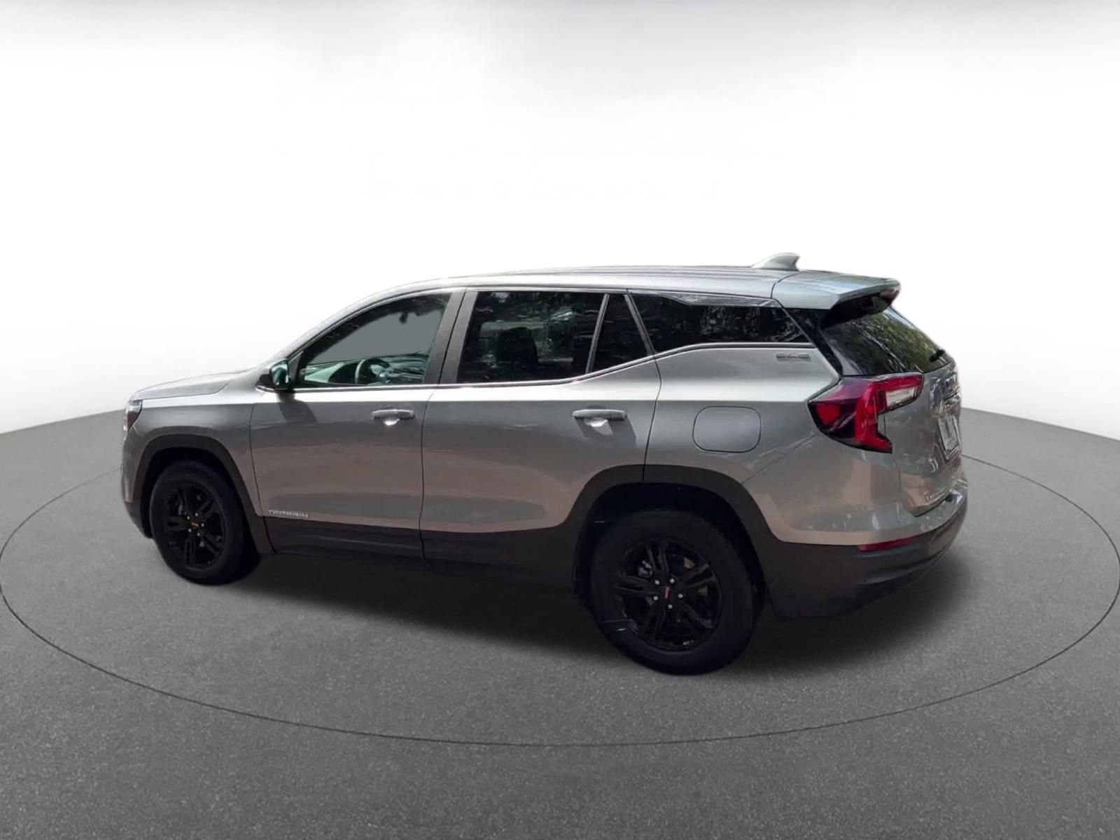 Thumbnail: 2024 GMC Terrain - 10