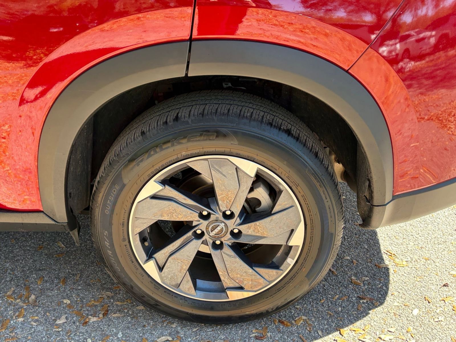 Thumbnail: 2025 Nissan Rogue - 25