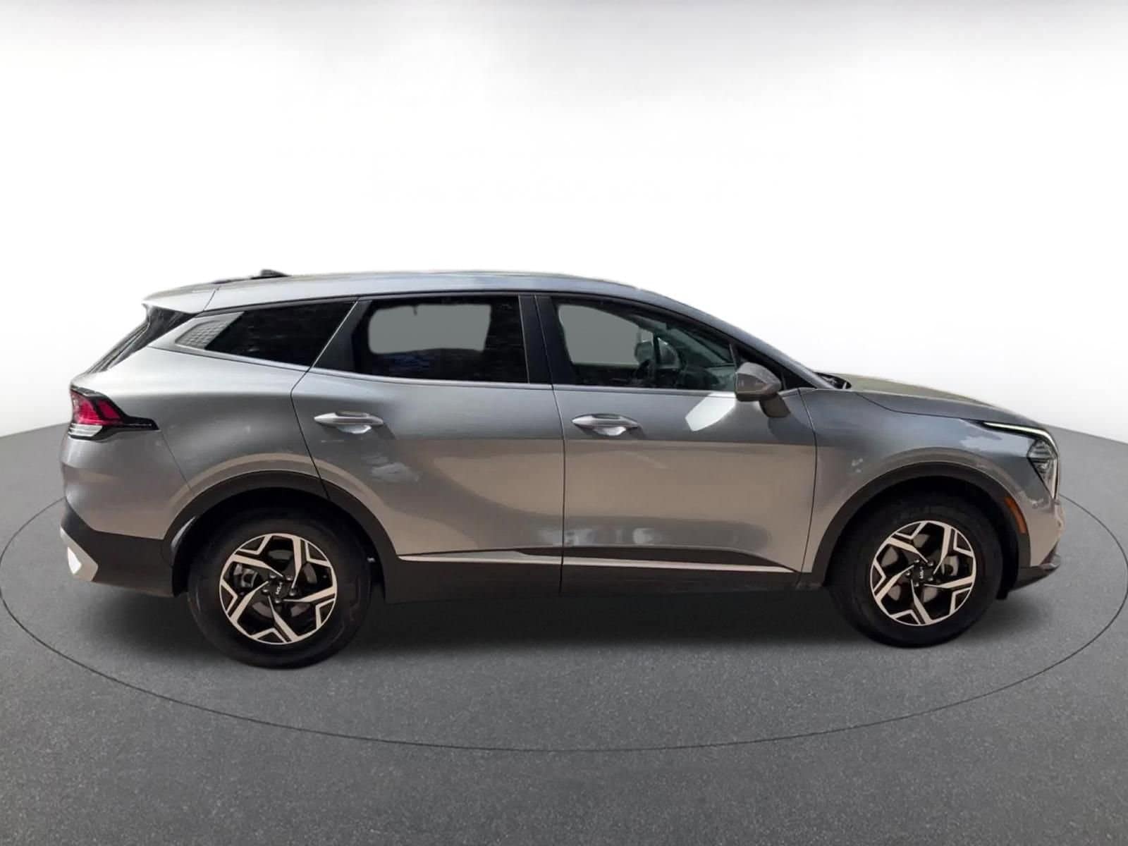 Thumbnail: 2025 Kia Sportage - 16