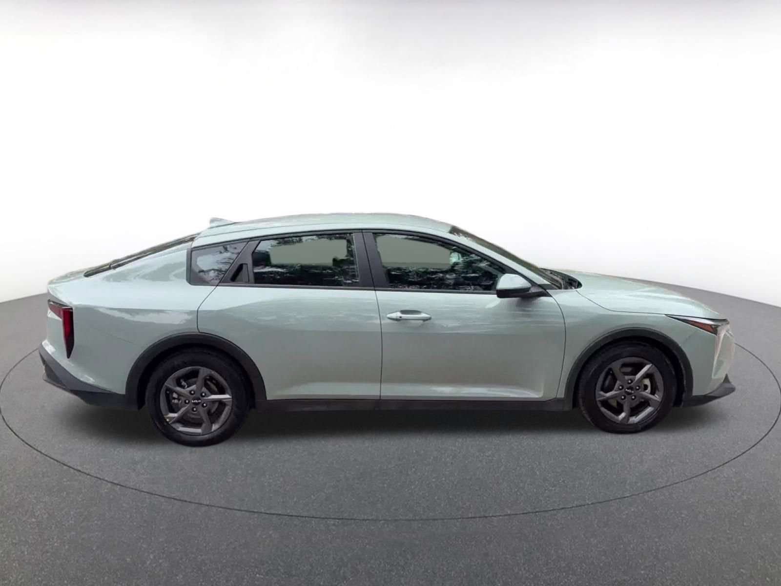 Thumbnail: 2025 Kia K4 - 16