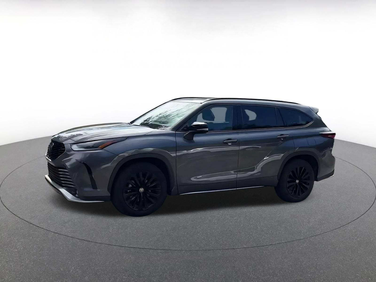Thumbnail: 2025 Toyota Highlander - 7
