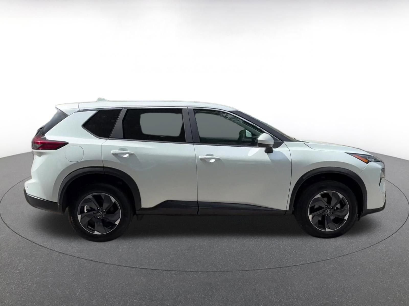 Thumbnail: 2025 Nissan Rogue - 16