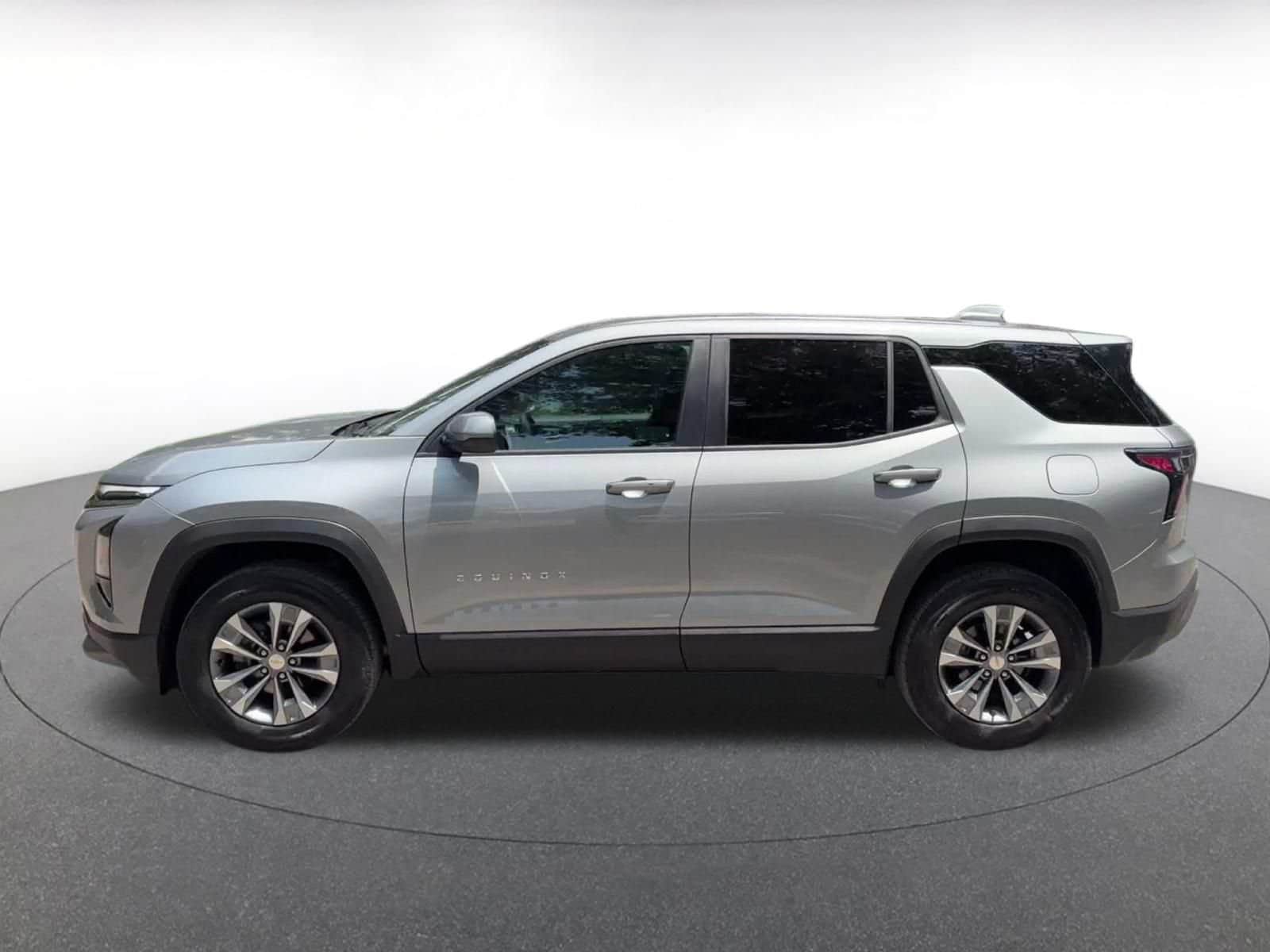 Thumbnail: 2025 Chevrolet Equinox - 9