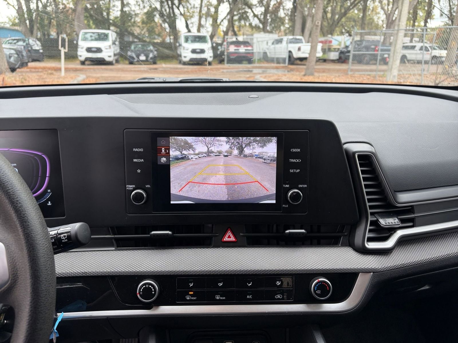 Thumbnail: 2025 Kia Sportage - 17