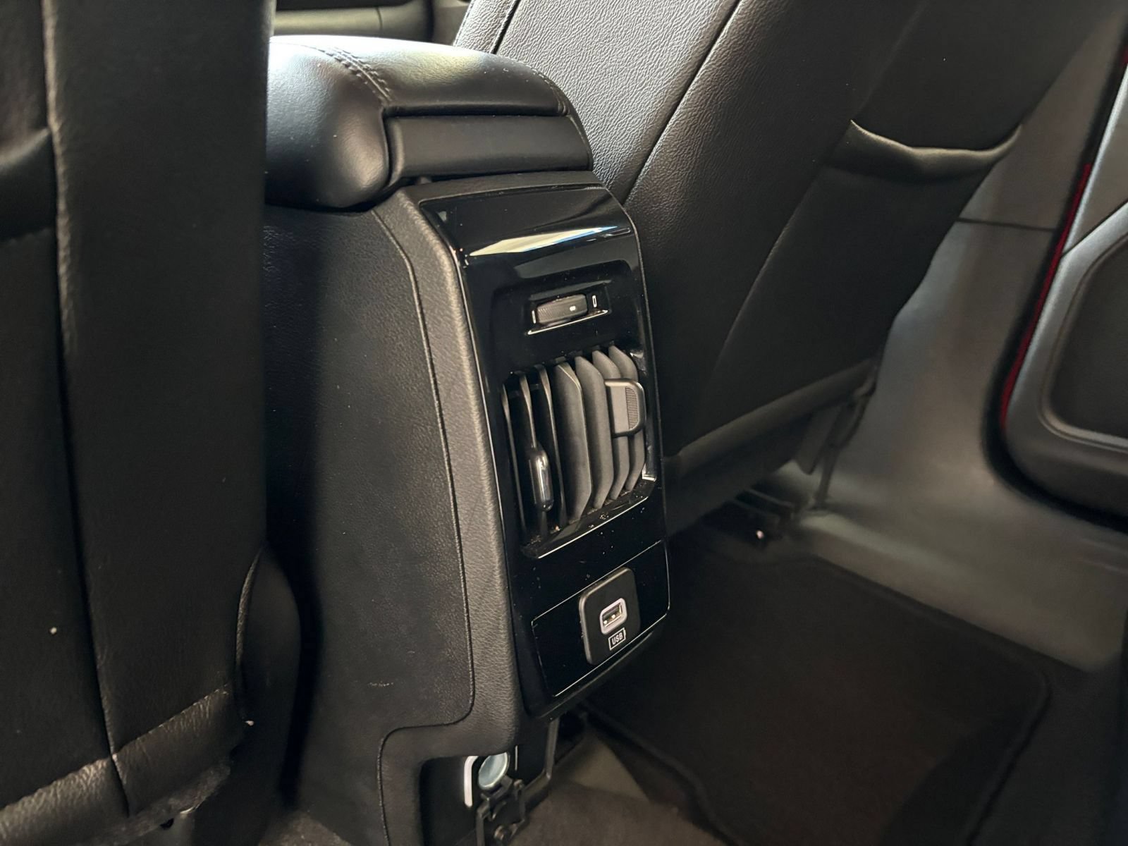 Thumbnail: 2025 Jeep Compass - 23