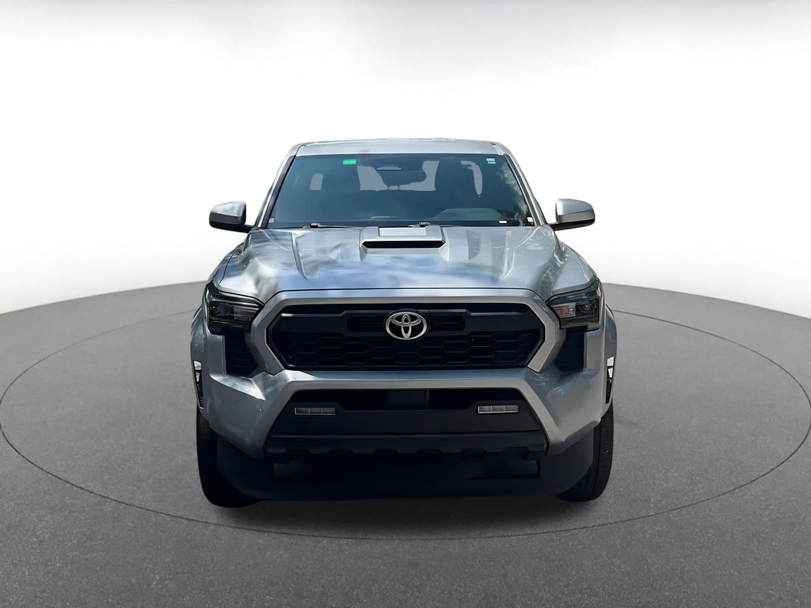 Thumbnail: 2024 Toyota Tacoma - 4