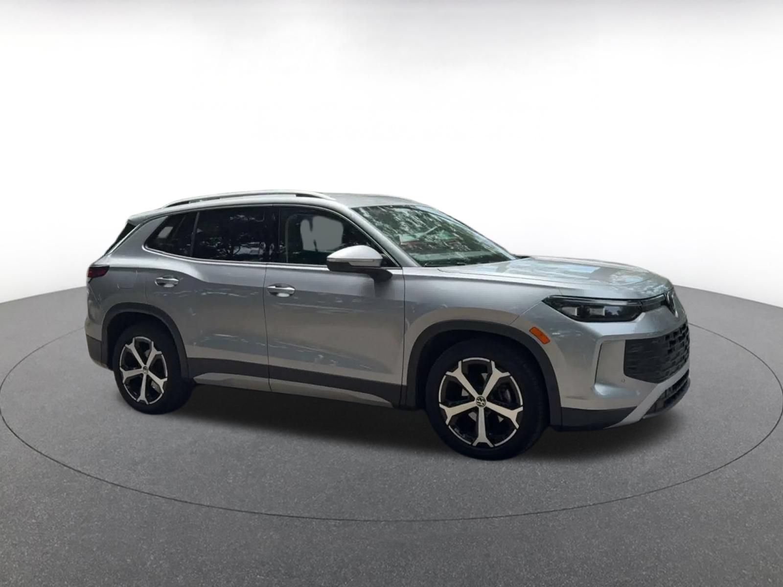 Thumbnail: 2026 Volkswagen Tiguan - 2