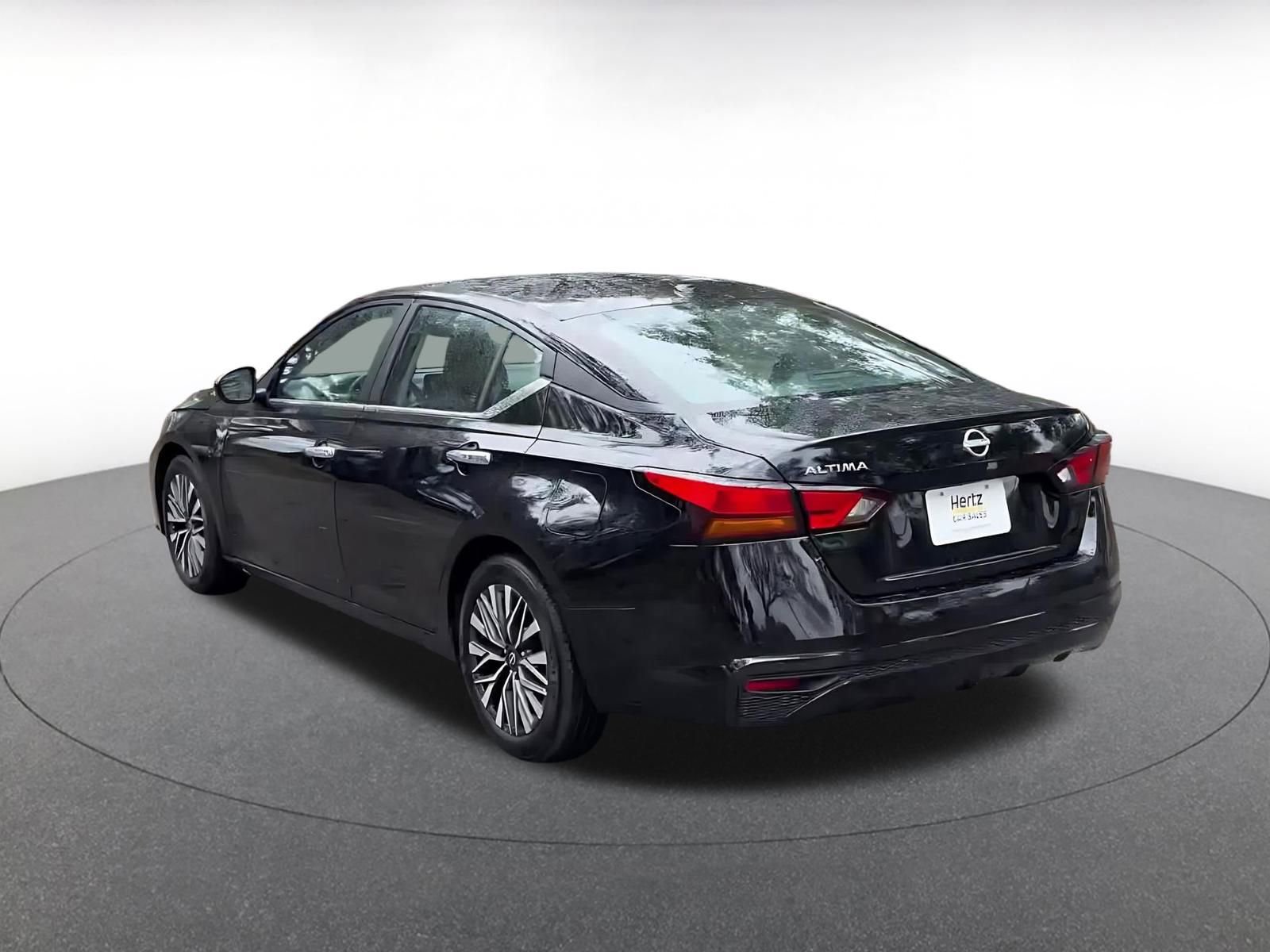 Thumbnail: 2025 Nissan Altima - 11