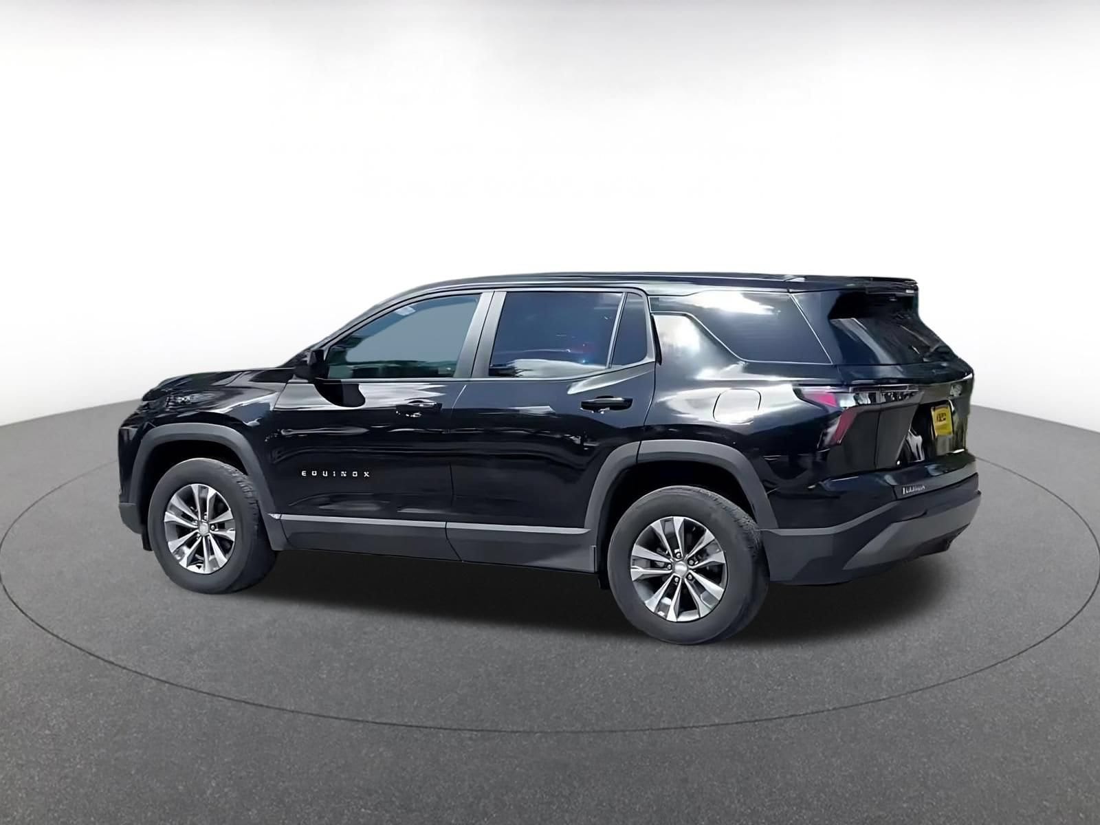Thumbnail: 2025 Chevrolet Equinox - 9
