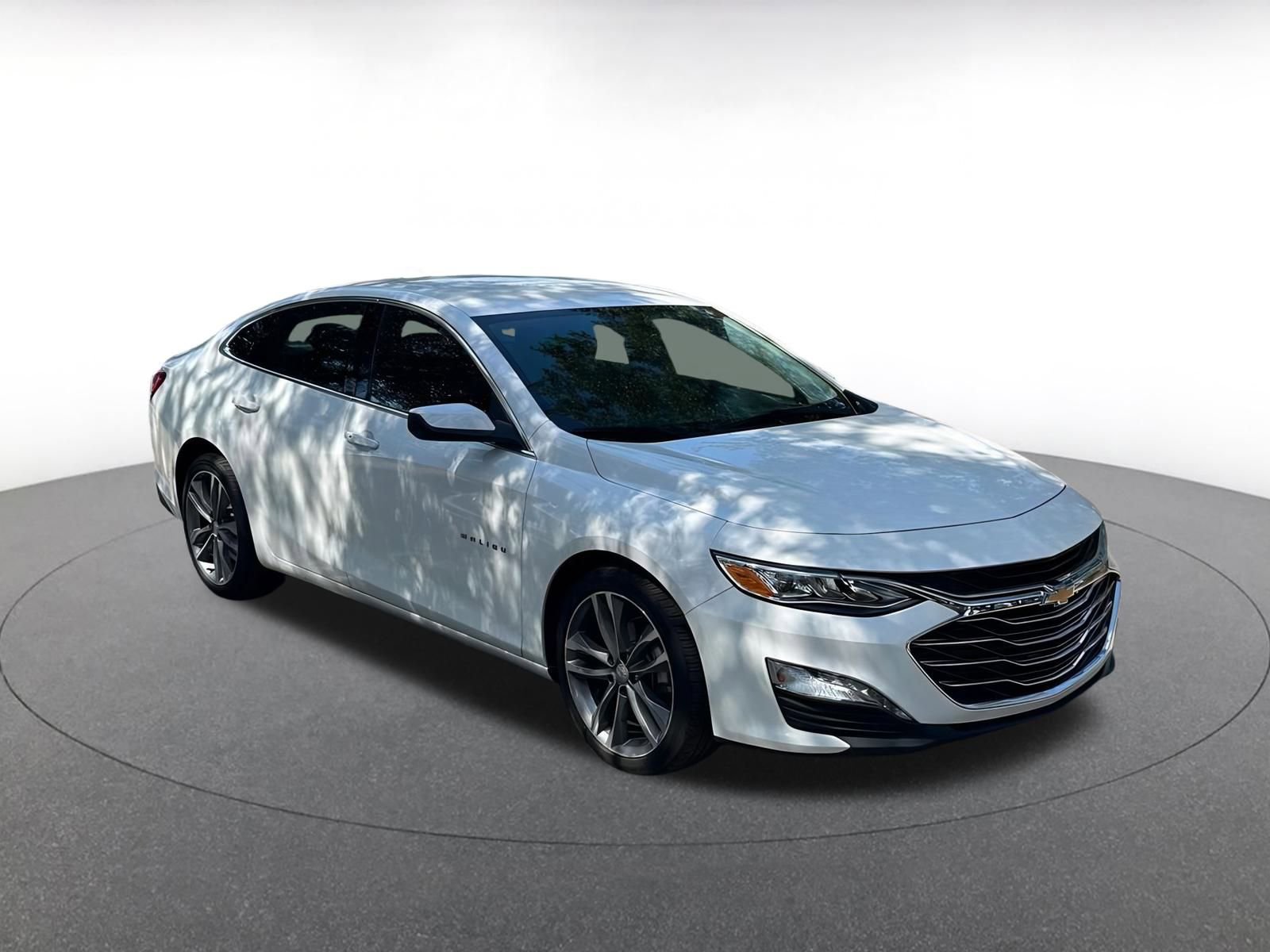 Thumbnail: 2024 Chevrolet Malibu - 1