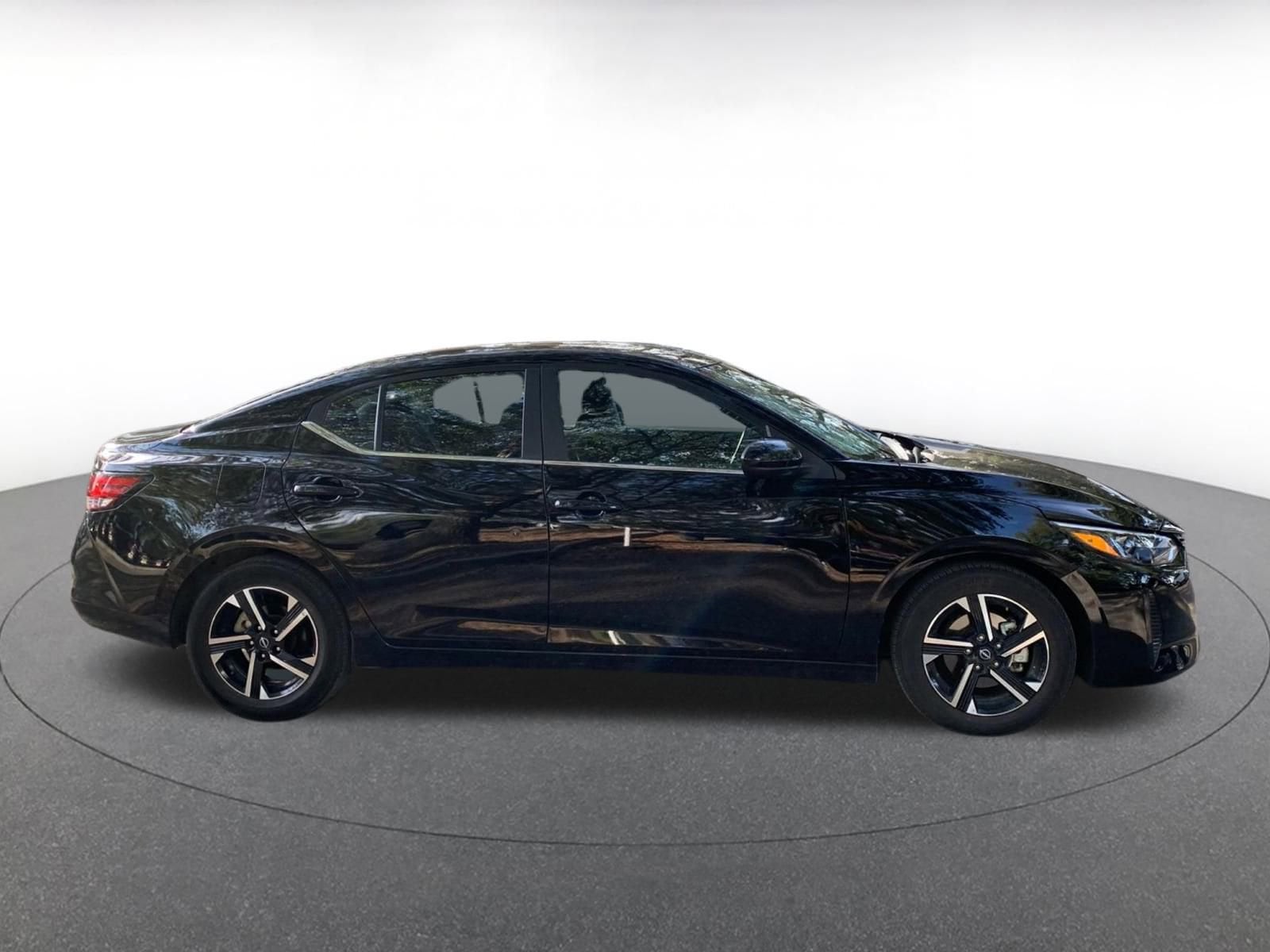 Thumbnail: 2024 Nissan Sentra - 8