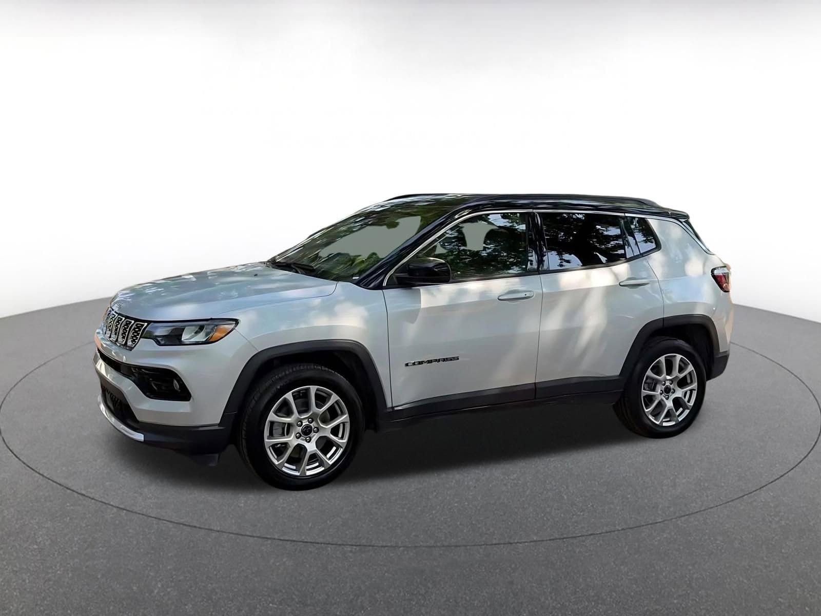 Thumbnail: 2025 Jeep Compass - 8