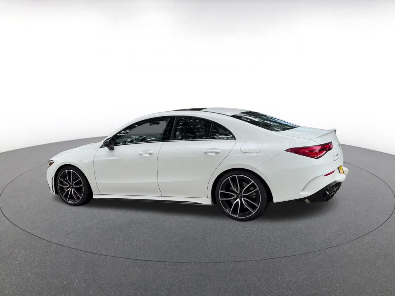 Thumbnail: 2022 Mercedes-Benz CLA - 10