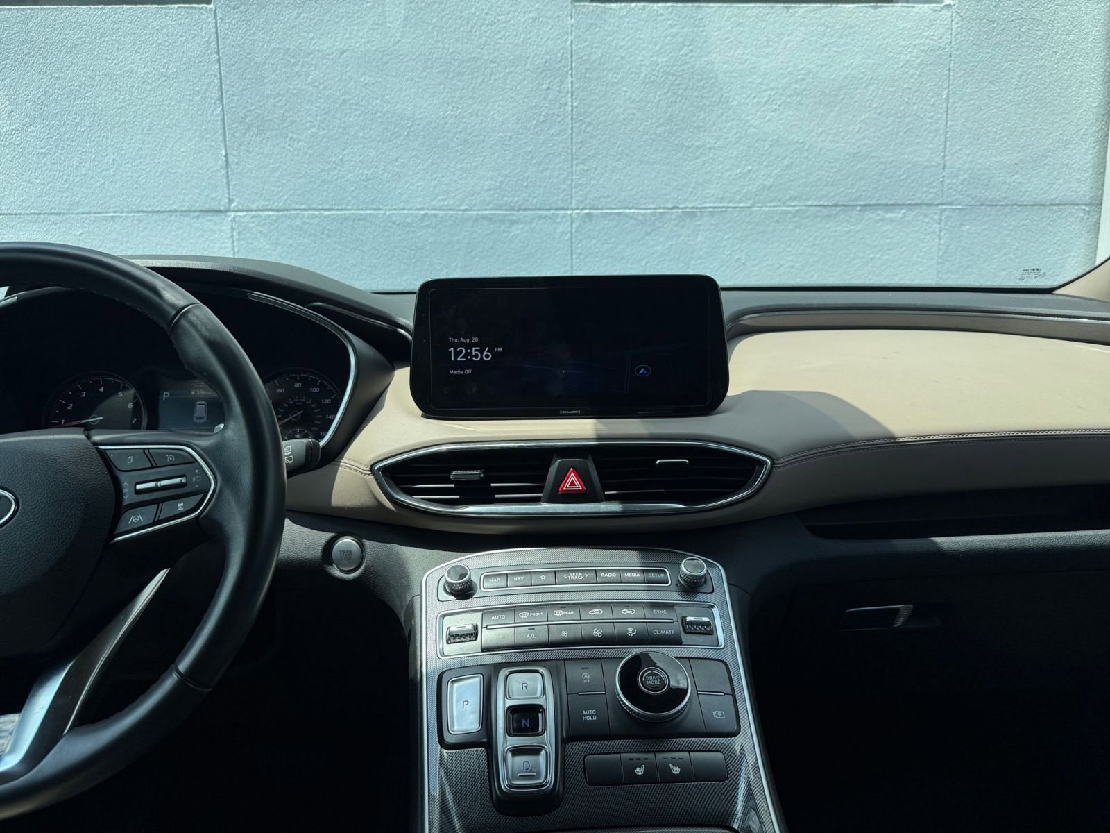 Thumbnail: 2023 Hyundai Santa Fe - 18