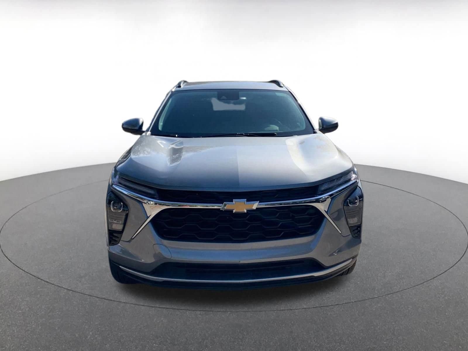 Thumbnail: 2025 Chevrolet Trax - 2