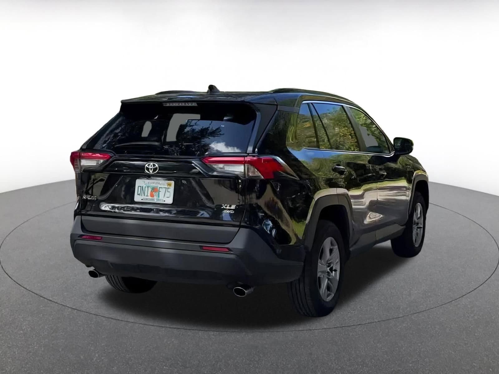 Thumbnail: 2025 Toyota RAV4 - 15