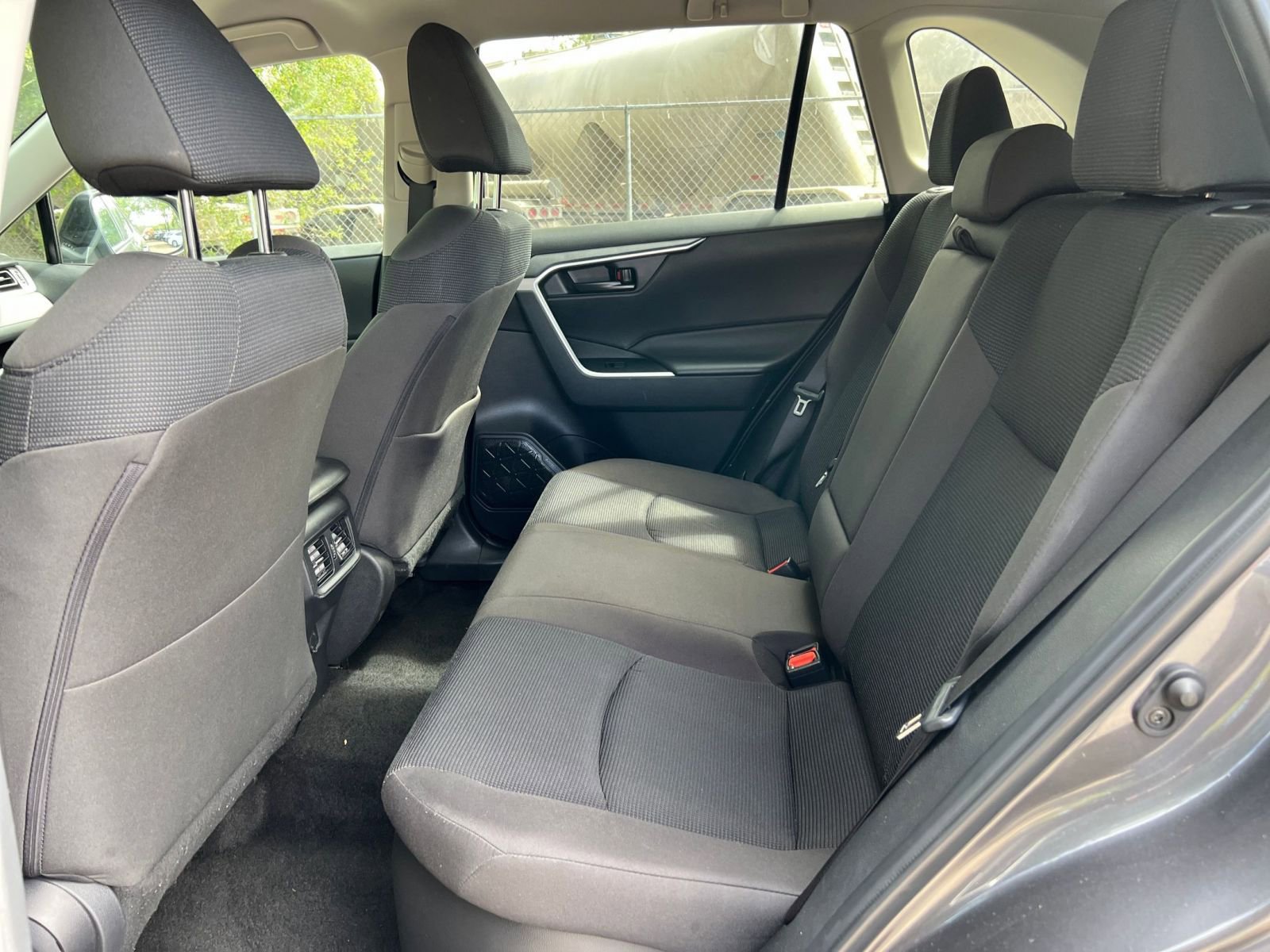 Thumbnail: 2025 Toyota RAV4 - 34