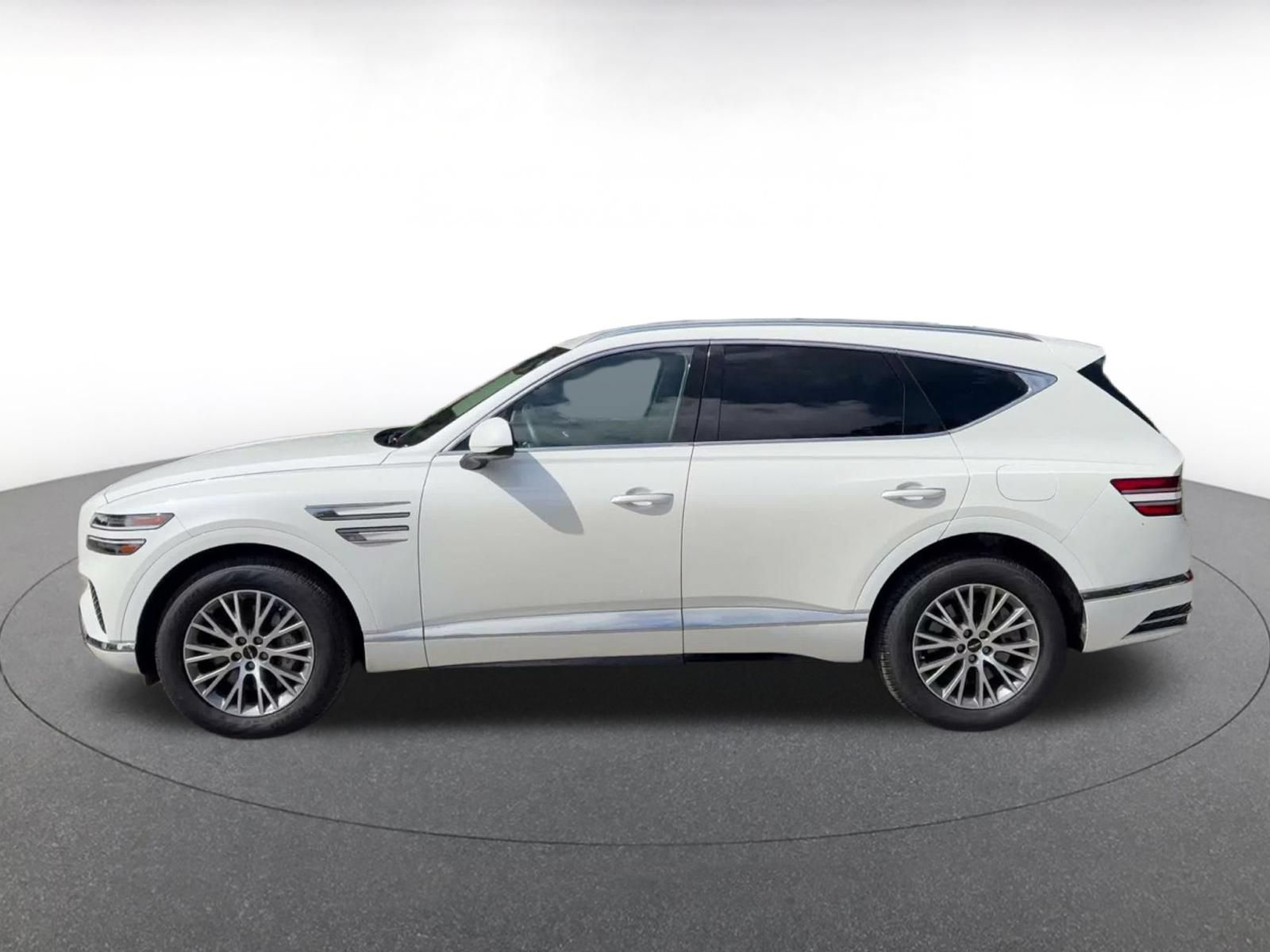 Thumbnail: 2026 Genesis GV80 - 8