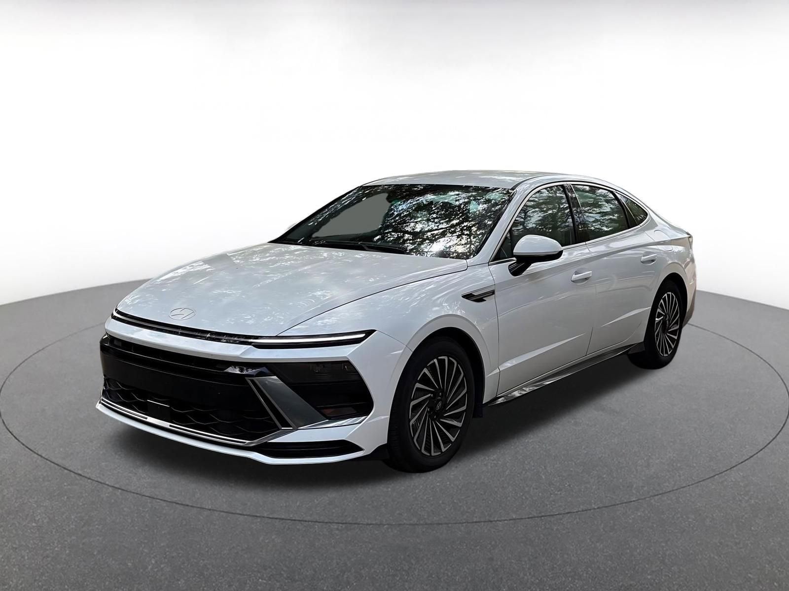 Thumbnail: 2025 Hyundai Sonata - 3