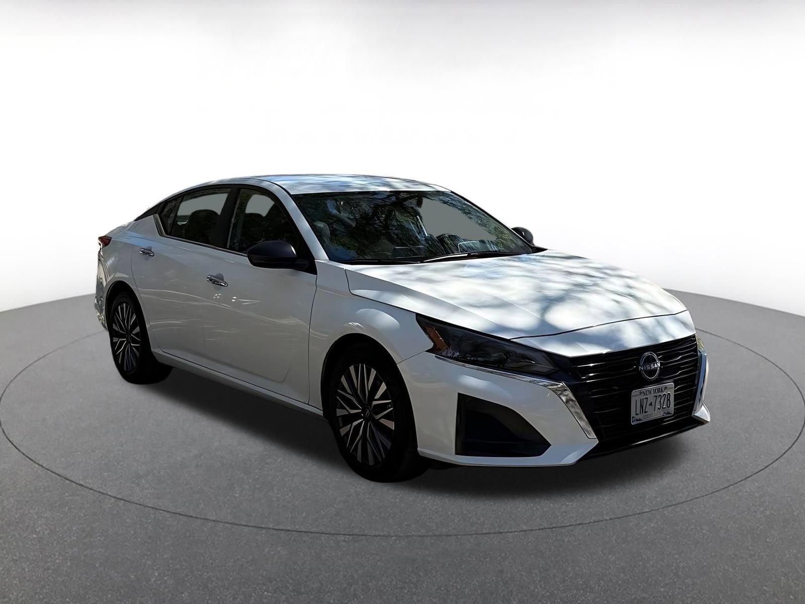 Thumbnail: 2025 Nissan Altima - 1