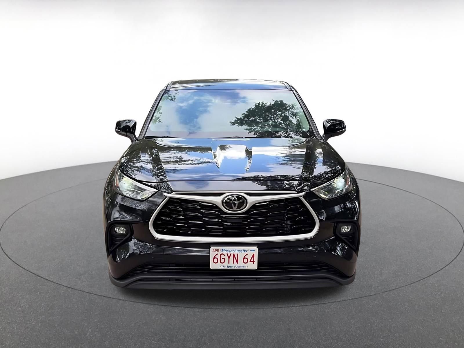 Thumbnail: 2025 Toyota Highlander - 4