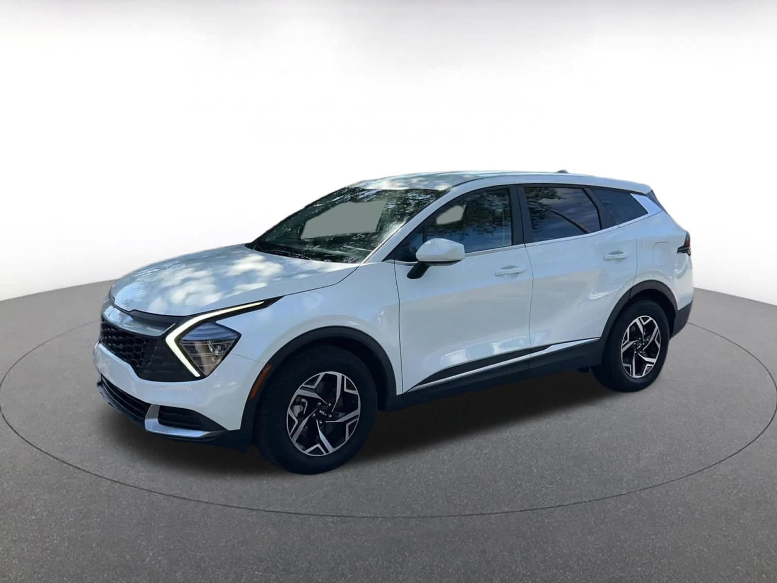 Thumbnail: 2024 Kia Sportage - 8