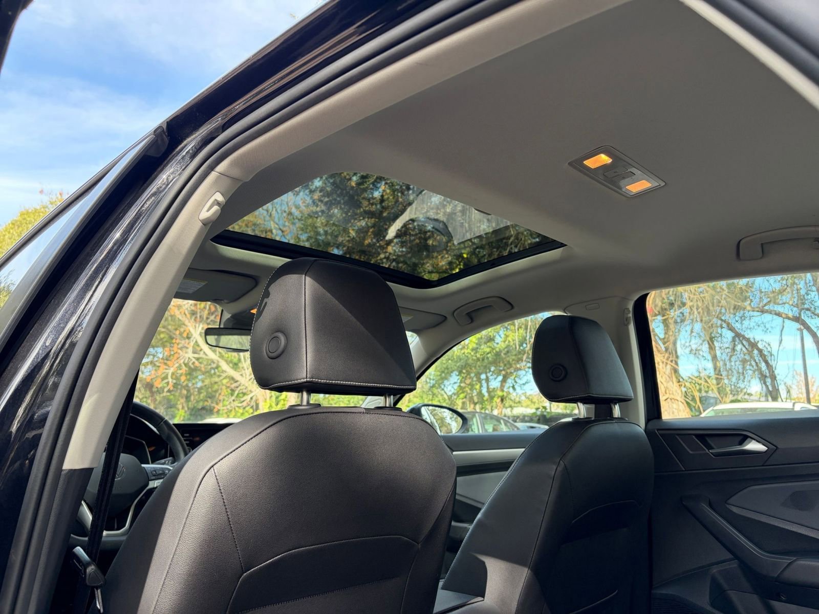 Thumbnail: 2025 Volkswagen Jetta - 24