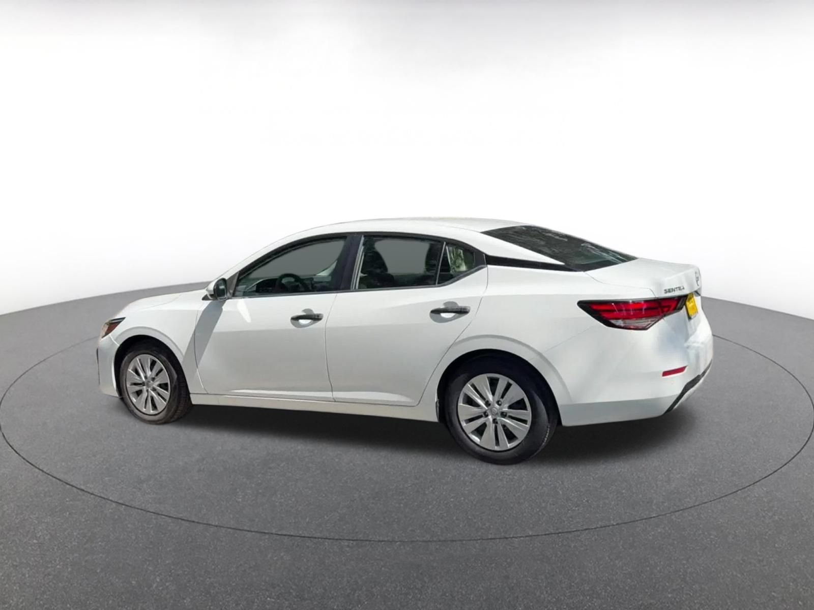 Thumbnail: 2025 Nissan Sentra - 10